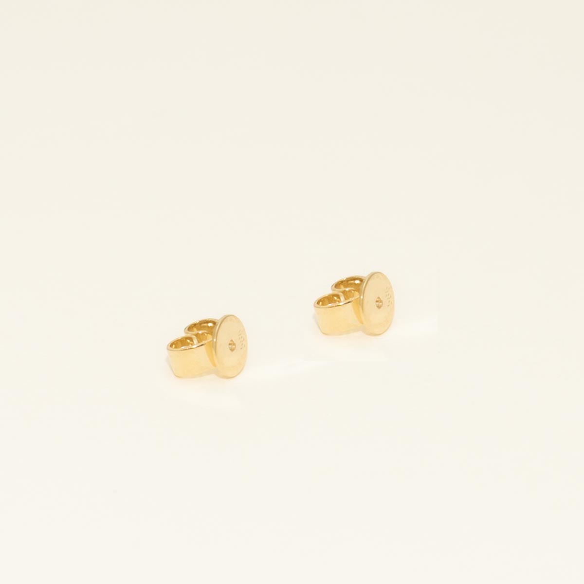 Diamond Heart Earrings in 14kt Yellow Gold (1/20ct tw)