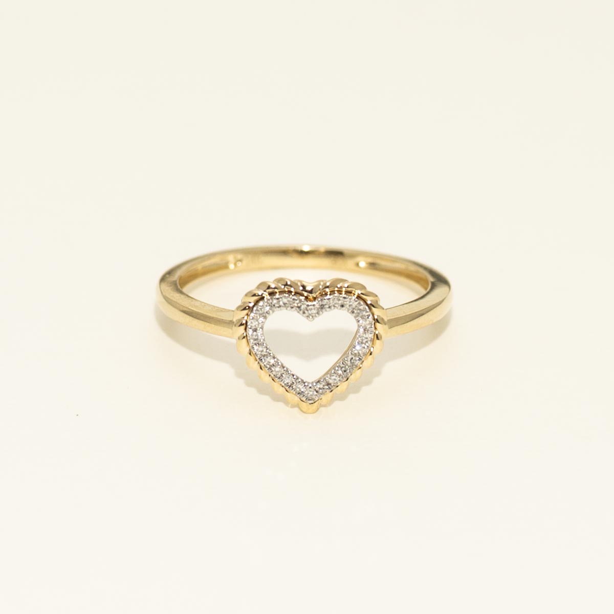 Diamond Heart Ring in 14kt Yellow Gold (1/20ct tw)
