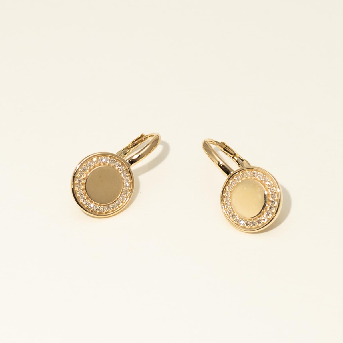 Diamond Leverback Drop Earrings in 14kt Yellow Gold (1/7ct tw)