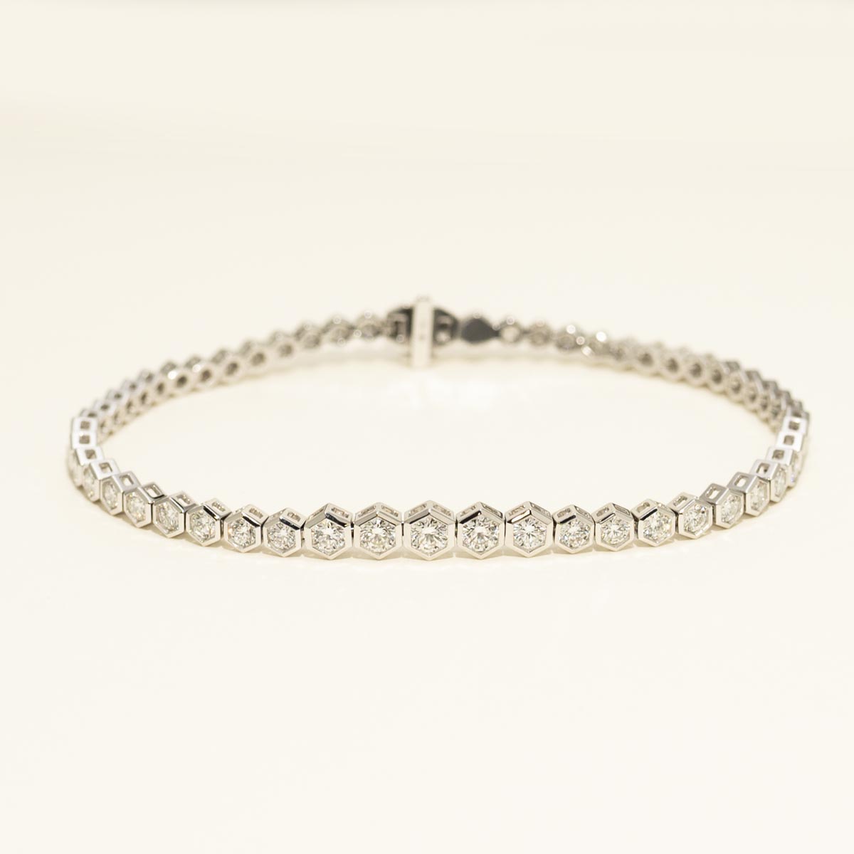Broadway Collection Diamond Bracelet in 18kt White Gold (2ct tw)