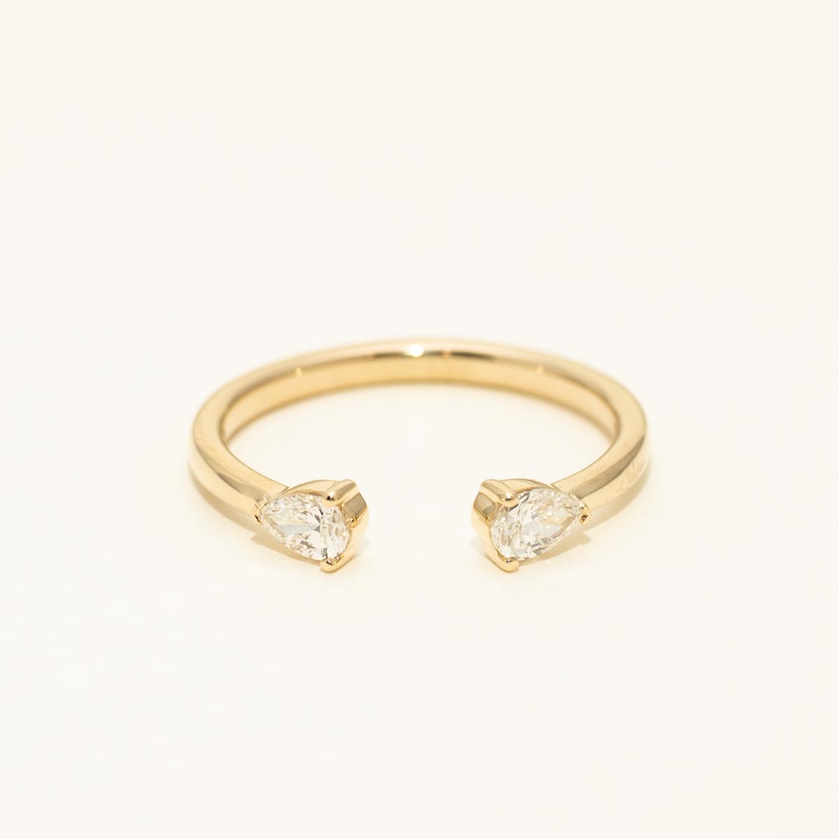 Pear Shaped Diamond Band in 14kt Yellow Gold (1/3ct tw)