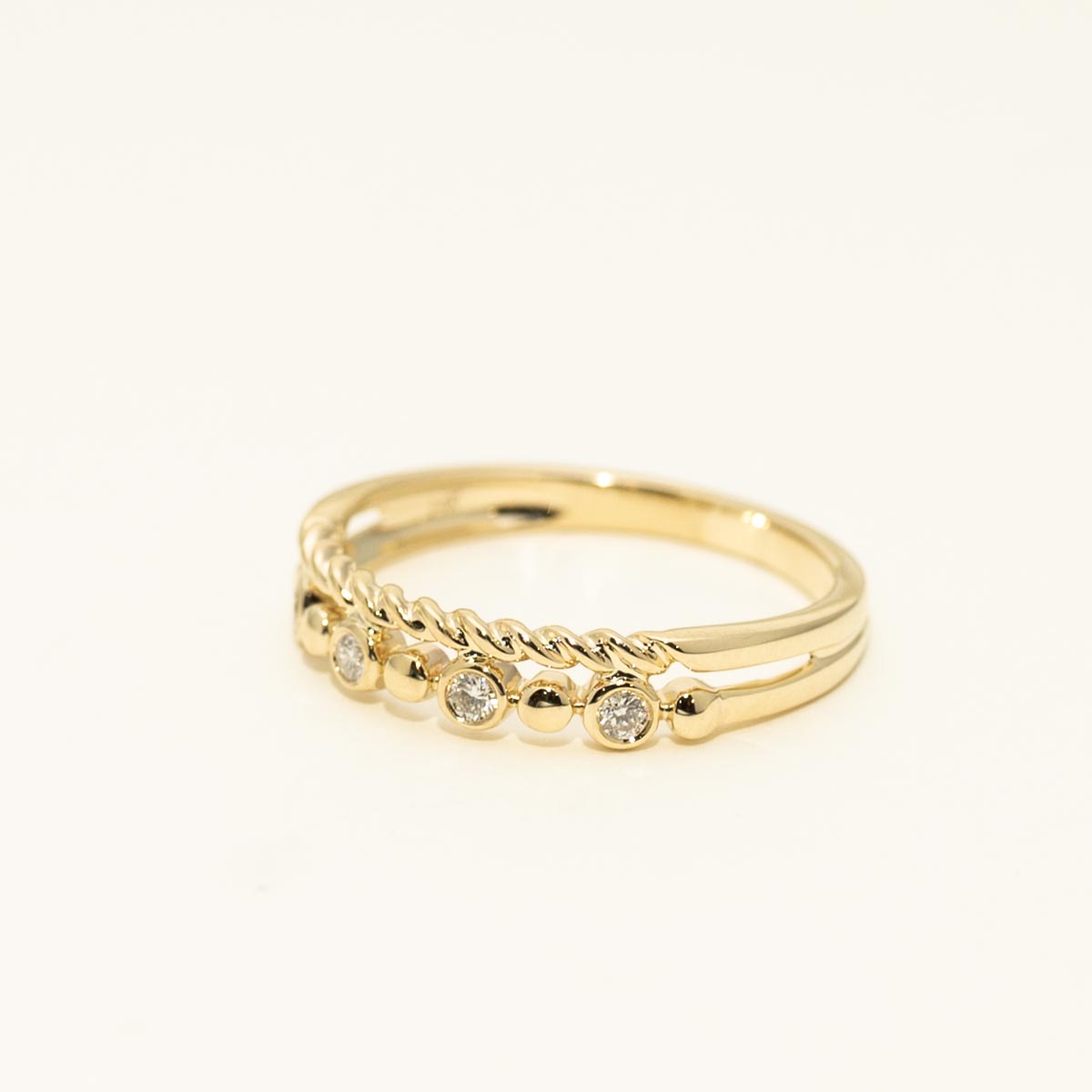 Diamond Band in 14kt Yellow Gold (1/10ct tw)
