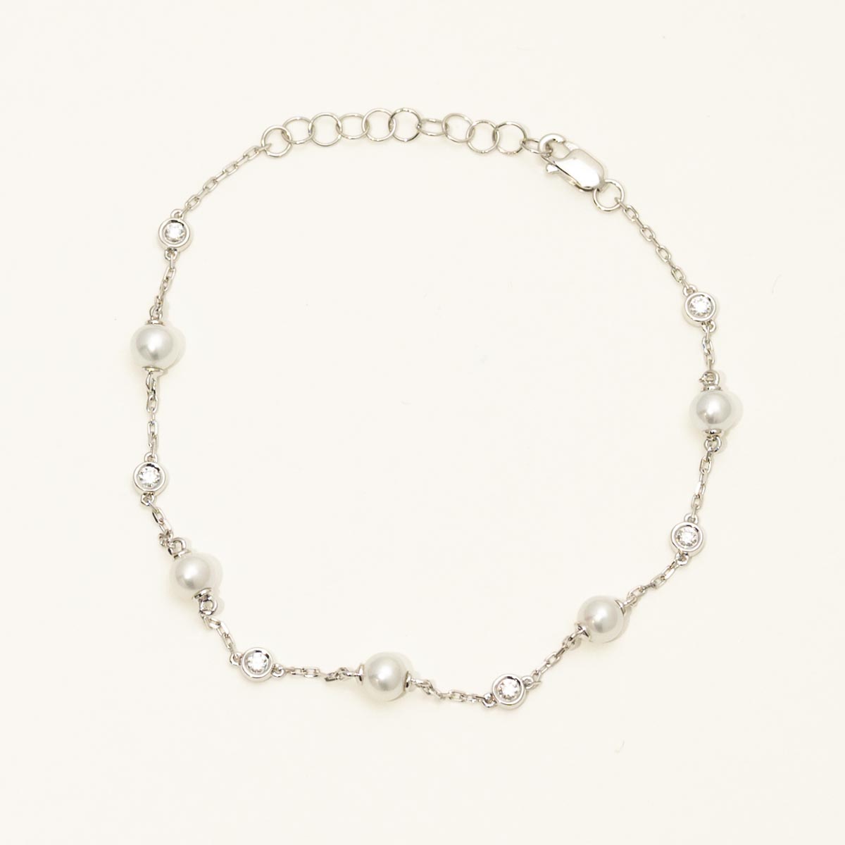 Cultured Freshwater Pearl Bracelet in 14kt White Gold with Diamonds (1/5ct tw)
