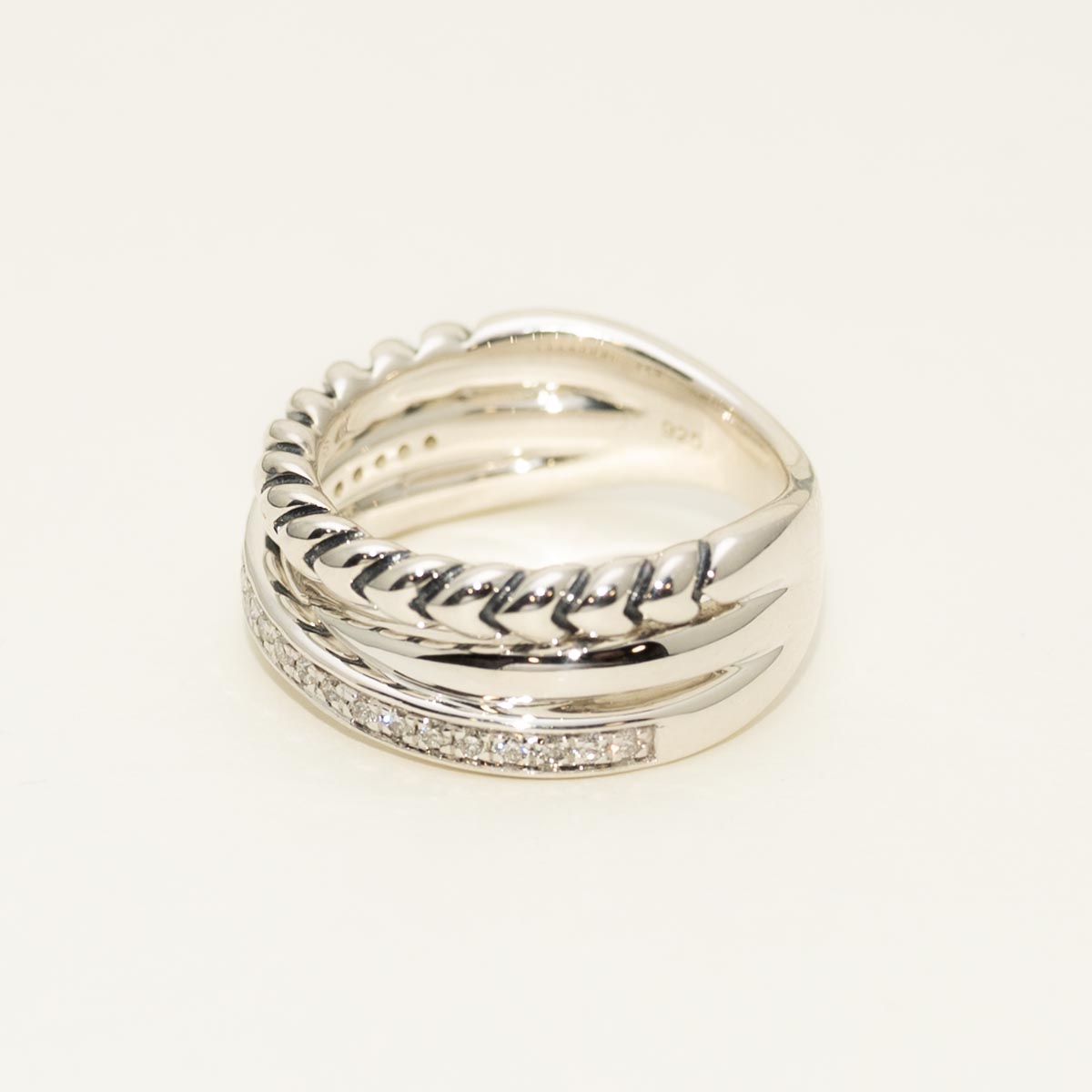 Fashion Ring in Sterling Silver with Diamonds (1/5ct tw)