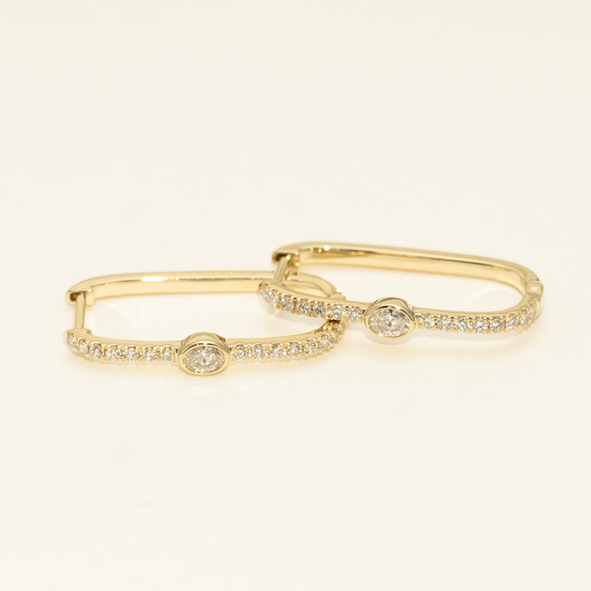 Oval Diamond Bezel Hoop Earrings in 14kt Yellow Gold (3/8ct tw)