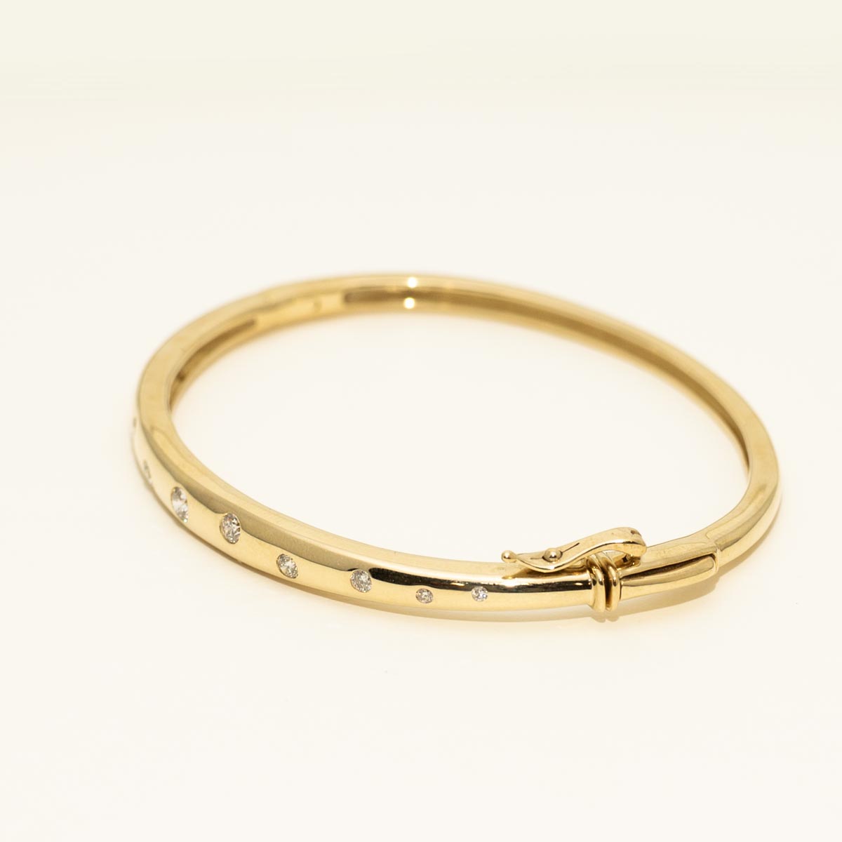 Mosaic Diamond Bangle Bracelet in 10kt Yellow Gold (1/2ct tw)