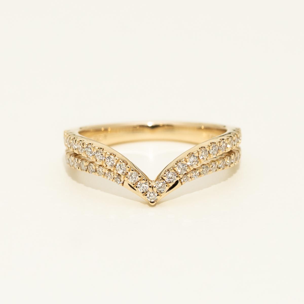 Diamond Curve Band in 14kt Yellow Gold (3/8ct tw)