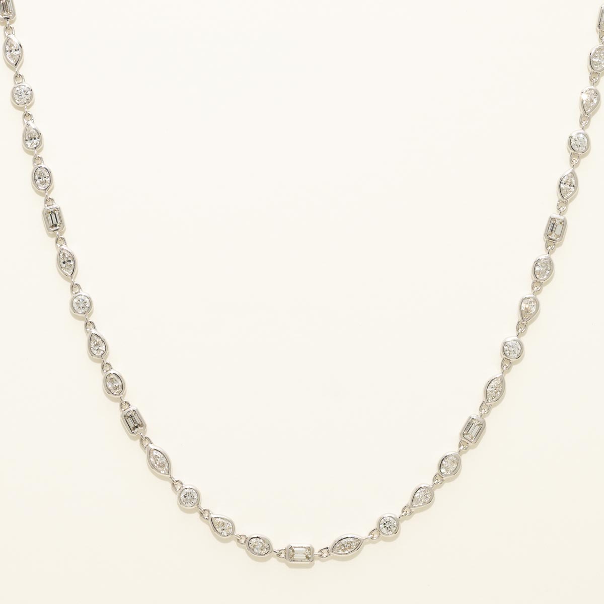 SoHo Collection Multi Shaped Diamond Bezel Necklace in 18kt White Gold (5 1/3ct tw)