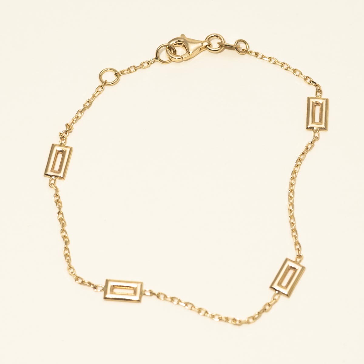 Rectangle Station Bracelet in 14kt Yellow Gold (7 inches)