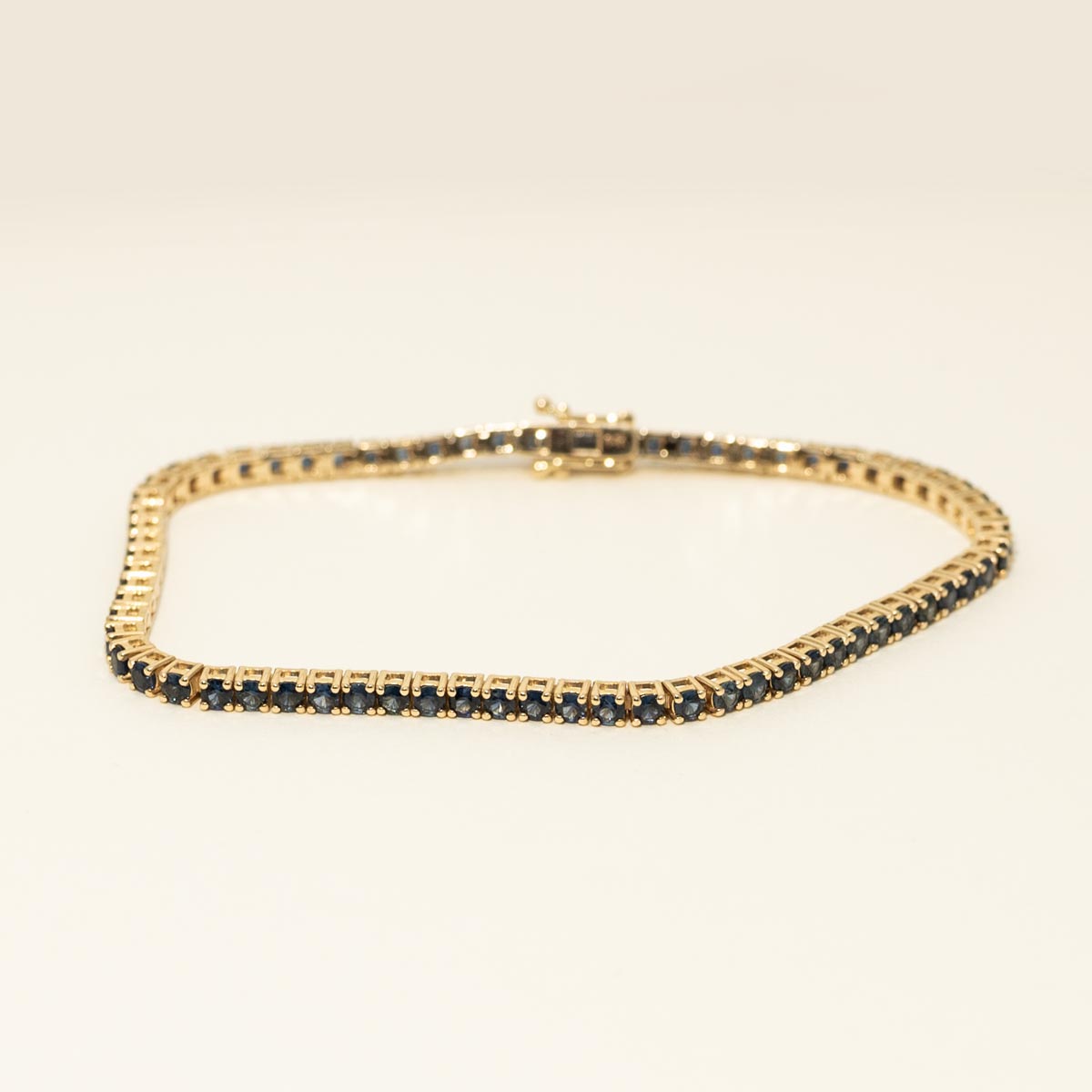 Sapphire Tennis Bracelet in 14kt Yellow Gold