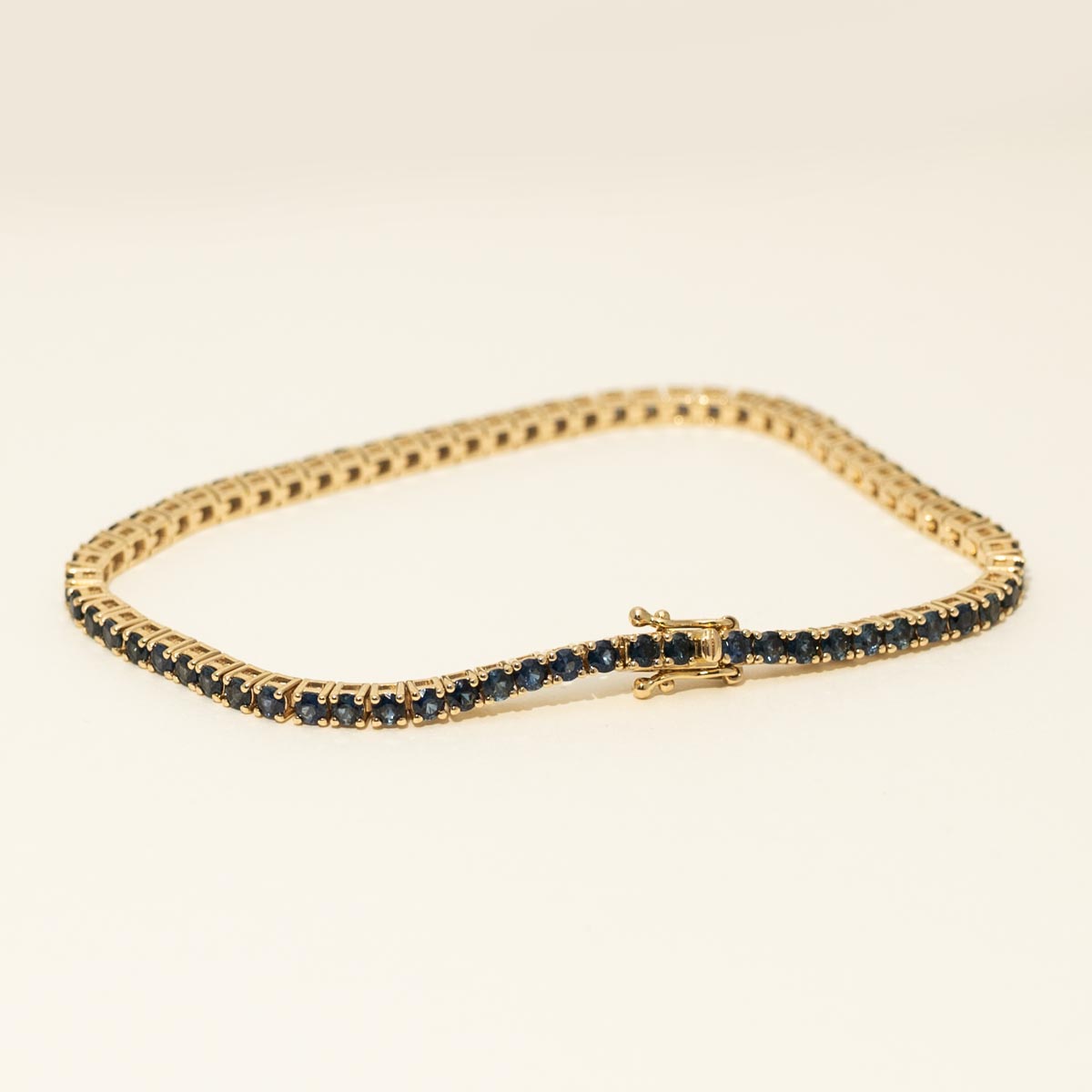 Sapphire Tennis Bracelet in 14kt Yellow Gold