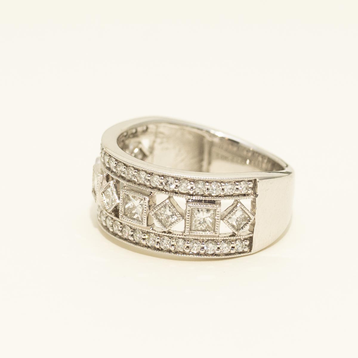 Diamond Fashion Ring in 14kt White Gold (1ct tw)