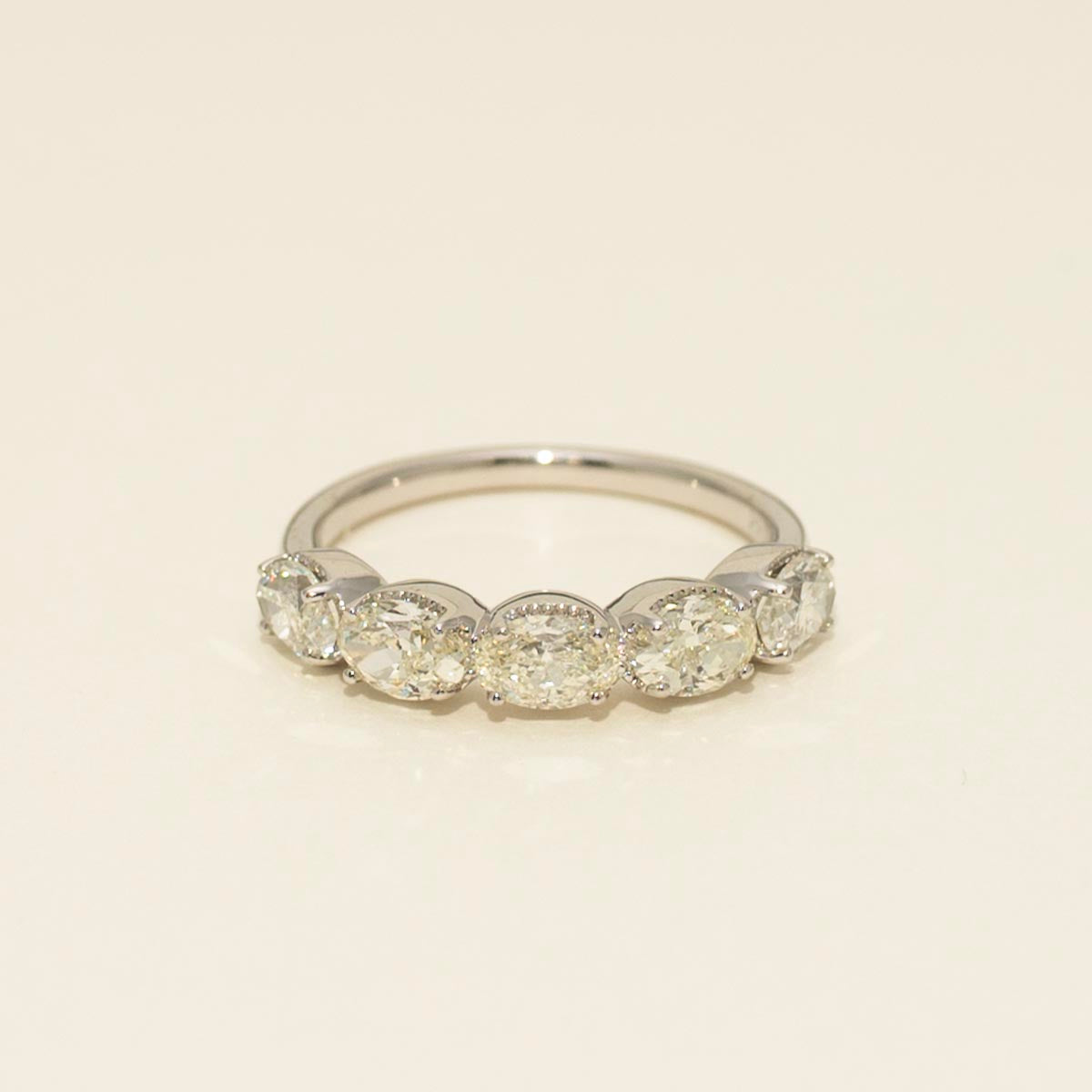 Oval Diamond Wedding Band in 14kt White Gold (1 1/2ct tw)