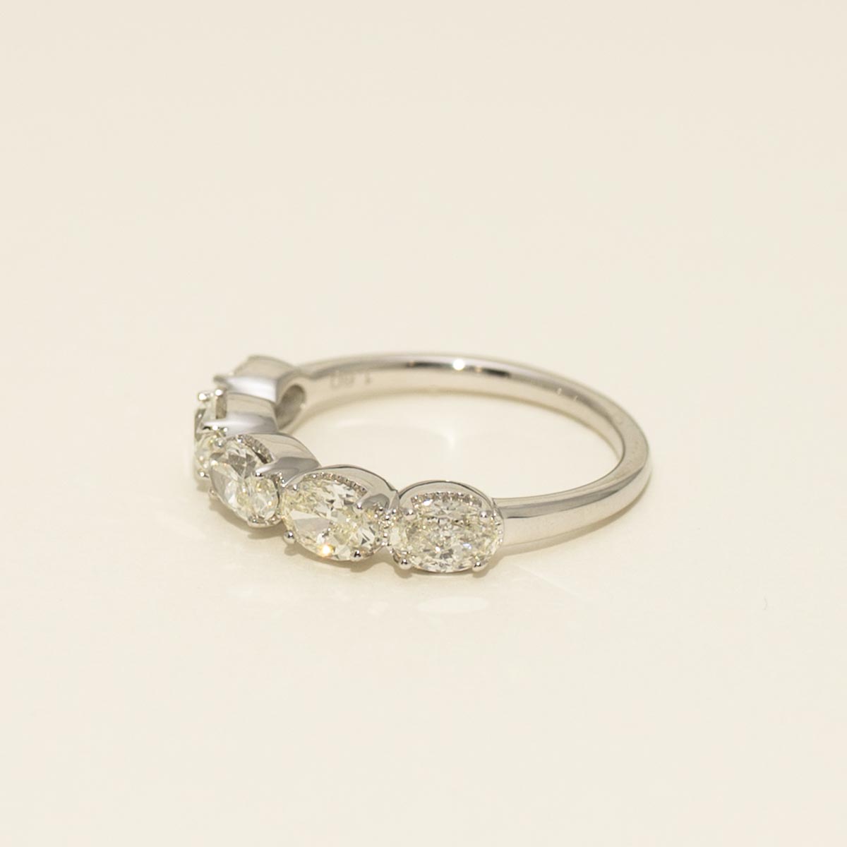 Oval Diamond Wedding Band in 14kt White Gold (1 1/2ct tw)