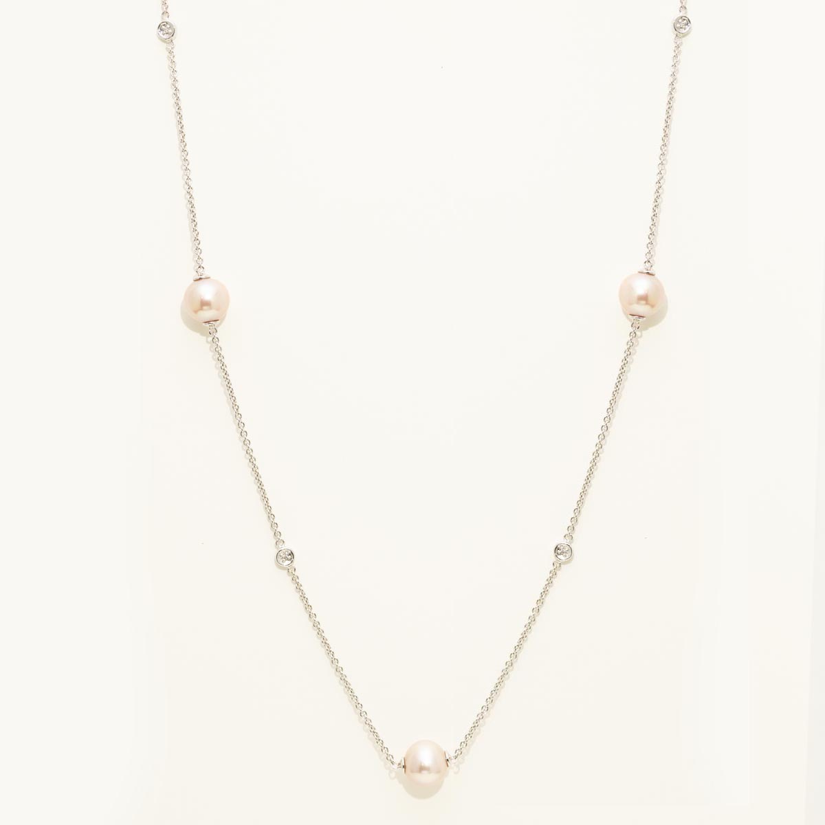 Dabakarov Cultured Freshwater Pearl Station Necklace in 14kt White Gold with Diamonds (8.5mm pearls and 1/20ct tw)