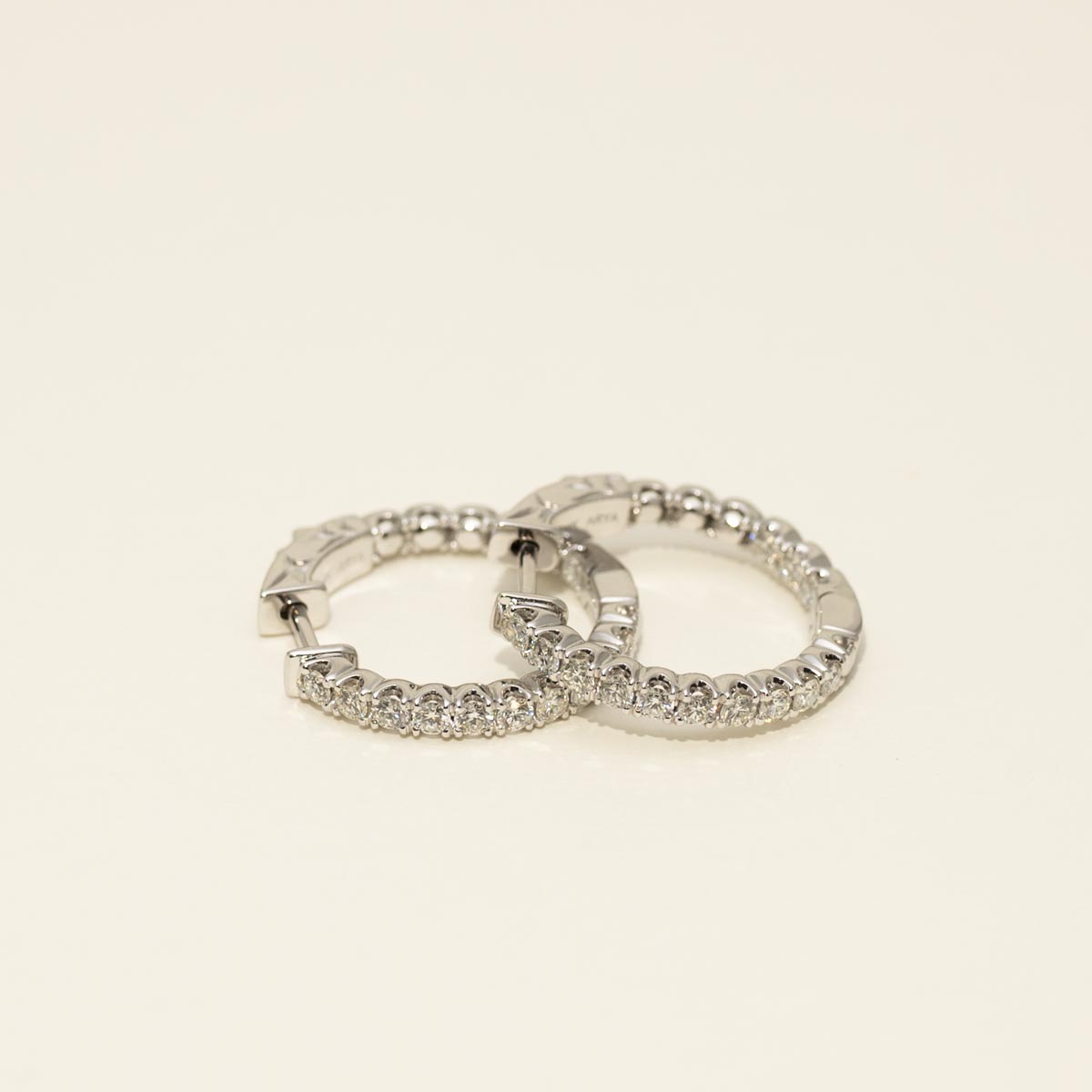 Inside Out Diamond Hoop Earrings in 14kt White Gold (1ct tw)