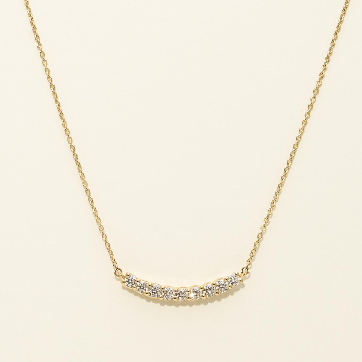 Diamond Smile Necklace in 14kt Yellow Gold (1/3ct tw)