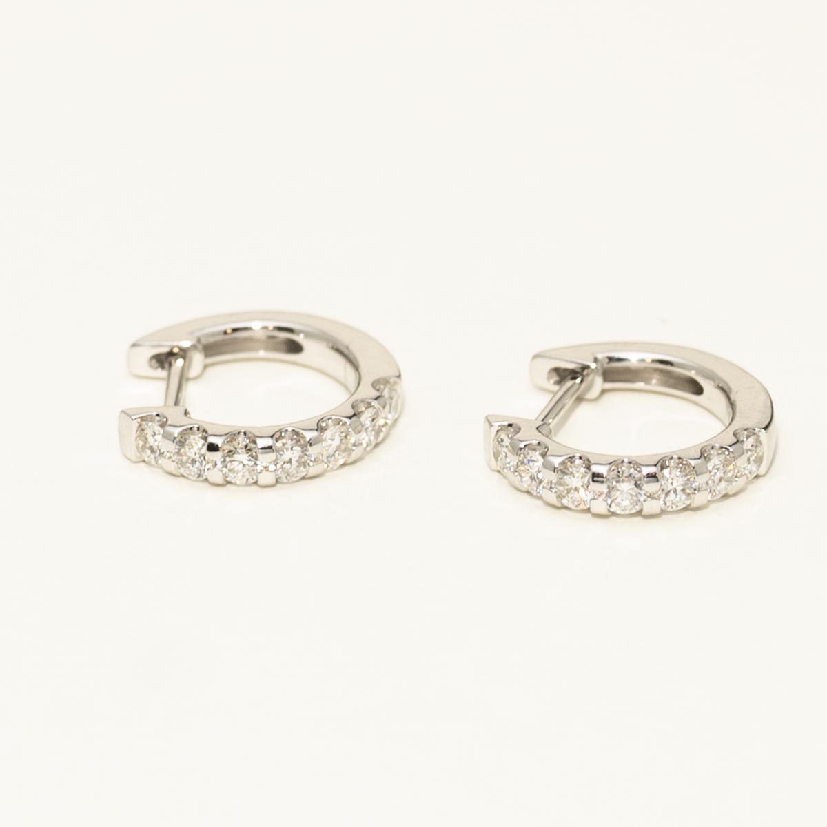 Memoire Odessa Huggie Hoop Earrings in 18kt White Gold (1/2ct  tw)