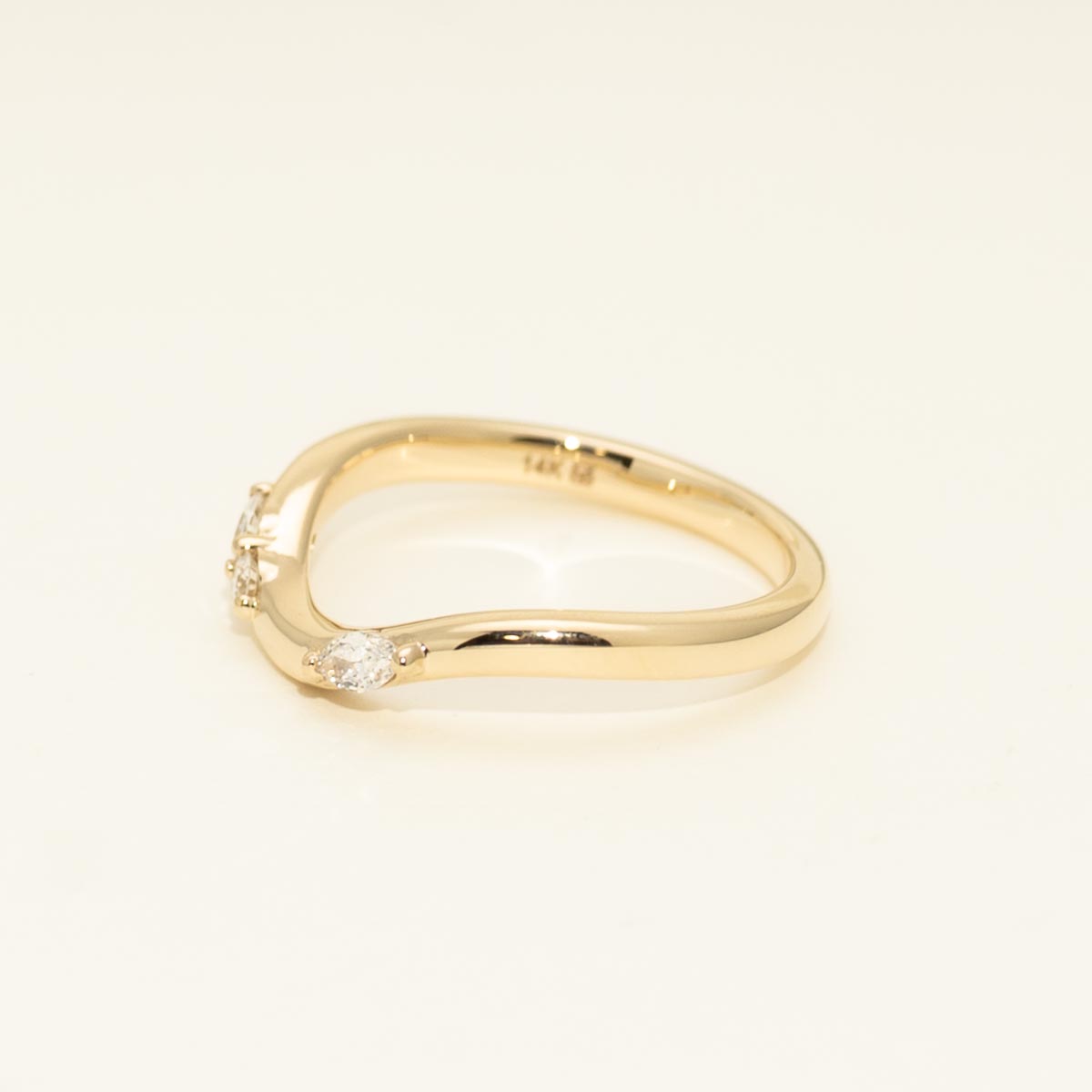 Round, Pear and Marquise Contour Diamond band in 14kt White Gold (1/7ct tw)