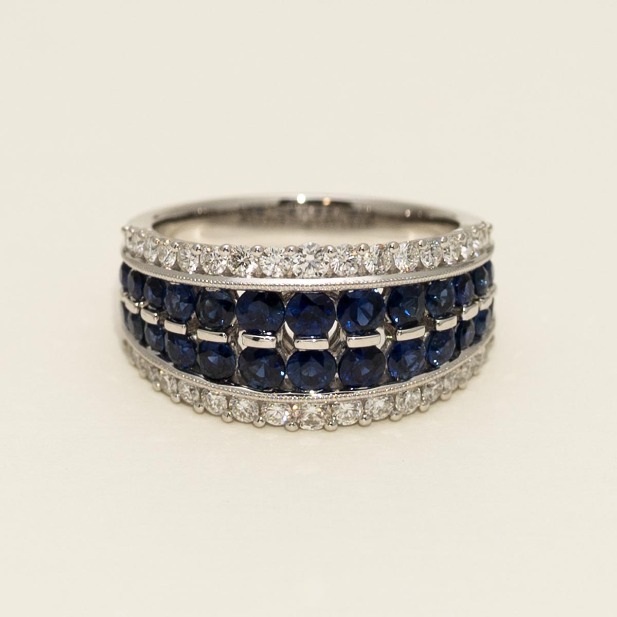 Sapphire Ring in 18kt White Gold with Diamonds (5/8ct tw)