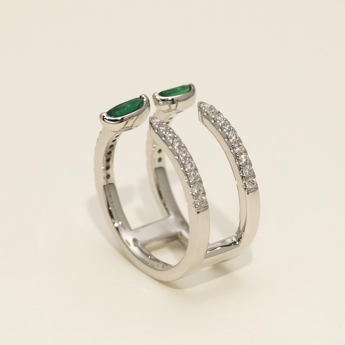 Oval Emerald Open Ring in 18kt White Gold with Diamonds (1/3ct tw)