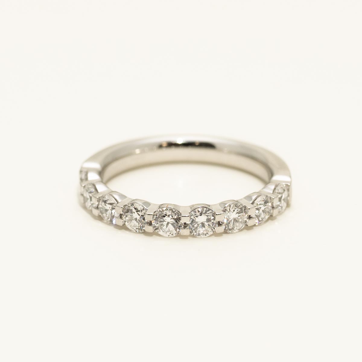 Memoire Petite Prong Diamond Band in Platinum (1ct tw)