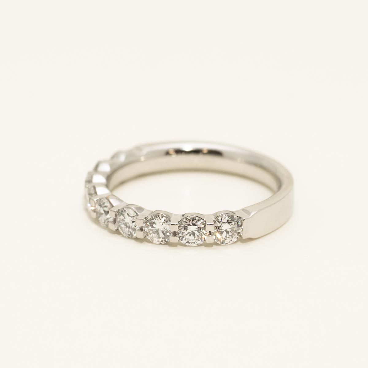 Memoire Petite Prong Diamond Band in Platinum (1ct tw)