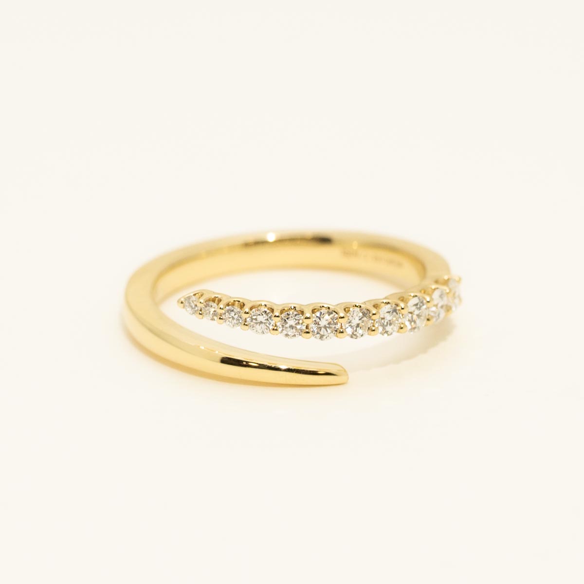 Memoire Identity Right Hand Diamond Ring in 18kt Yellow Gold (1/4ct tw)
