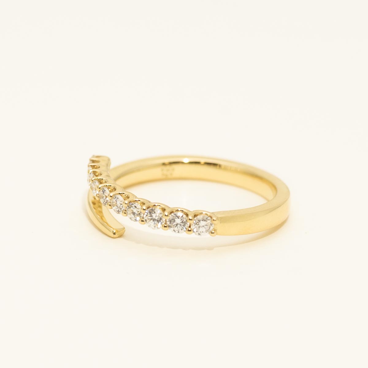 Memoire Identity Right Hand Diamond Ring in 18kt Yellow Gold (1/4ct tw)