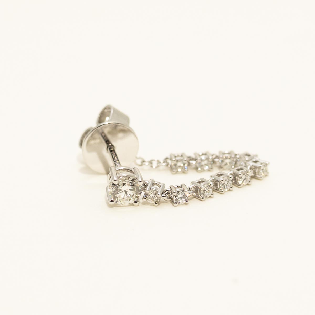 Memoire Draped Stiletto Diamond Earrings in 18kt White Gold (3/4ct tw)