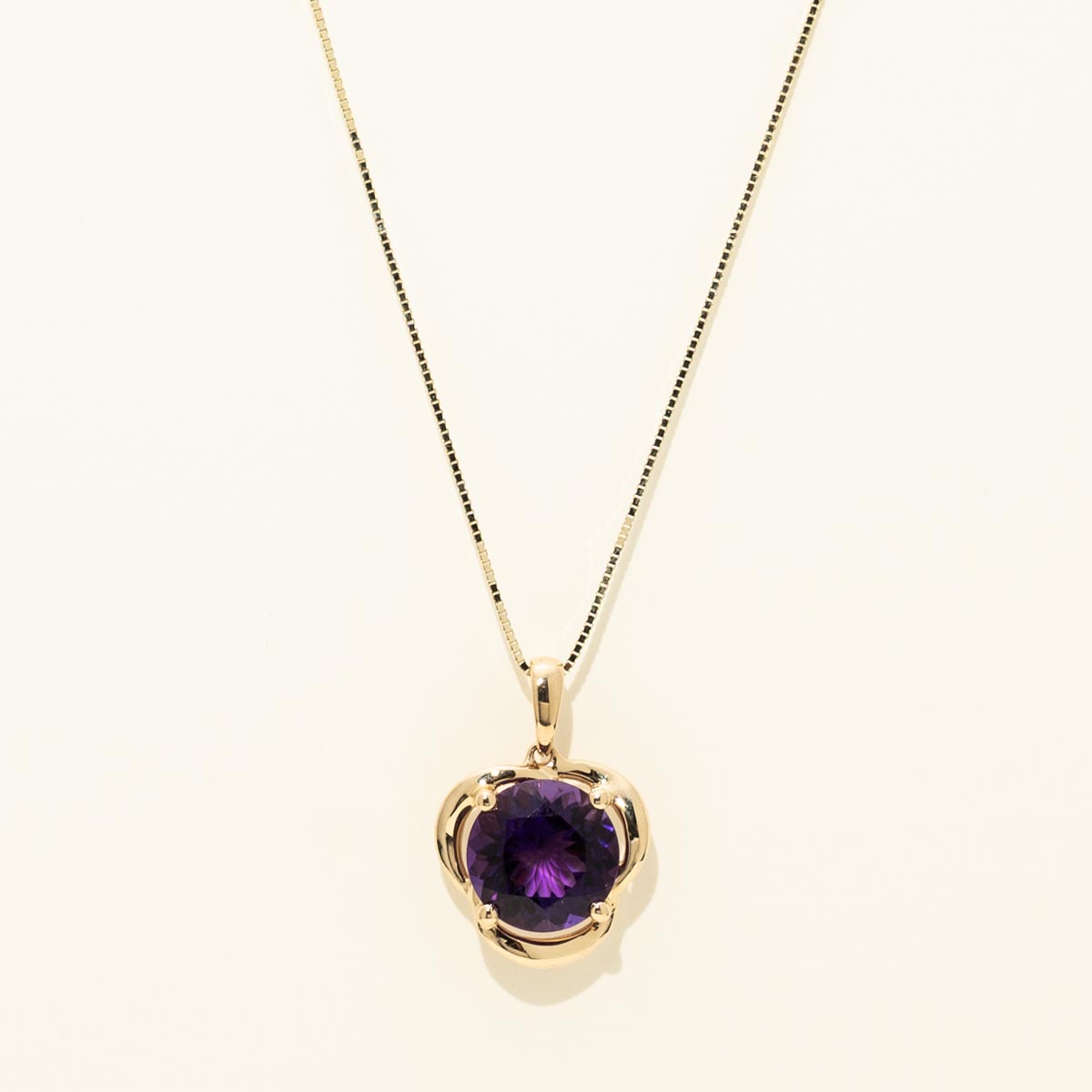Maine Amethyst Necklace in 14kt Yellow Gold