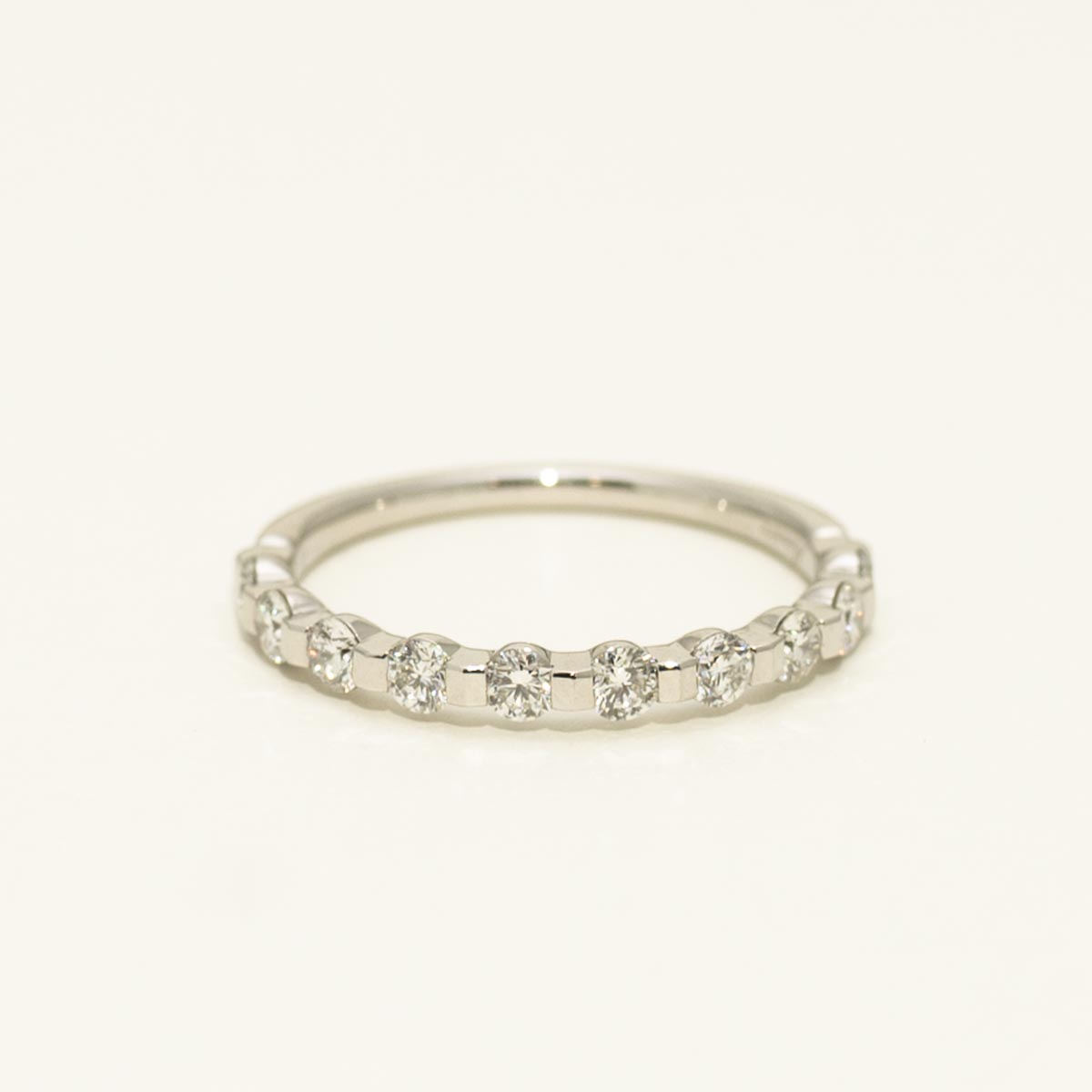 Memoire Precious Prong Diamond Wedding Band in Platinum (1/2ct tw)