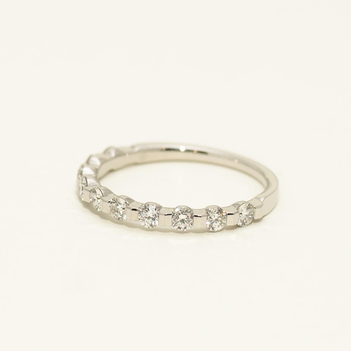Memoire Precious Prong Diamond Wedding Band in Platinum (1/2ct tw)