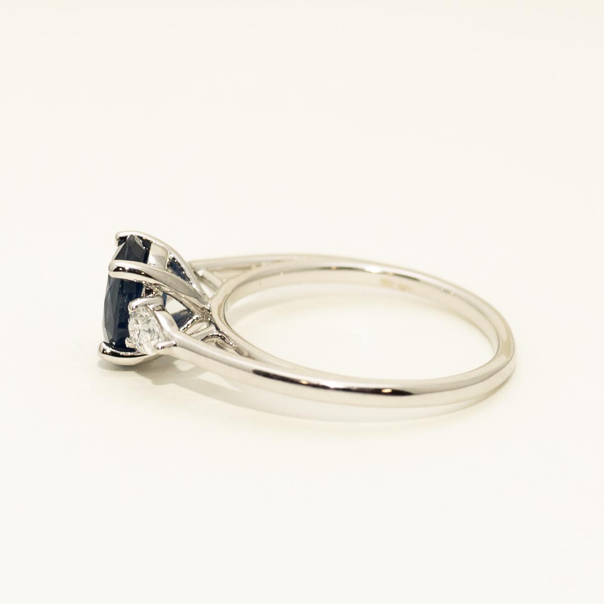Oval Sapphire Ring in Platinum with Diamonds (1/4ct tw)