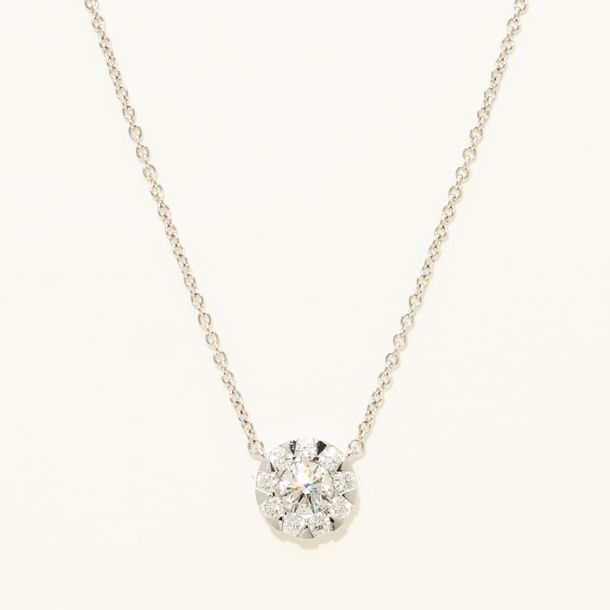 Memoire Diamond Bouquet Everyday Necklace in 18kt White Gold (5/8ct tw)