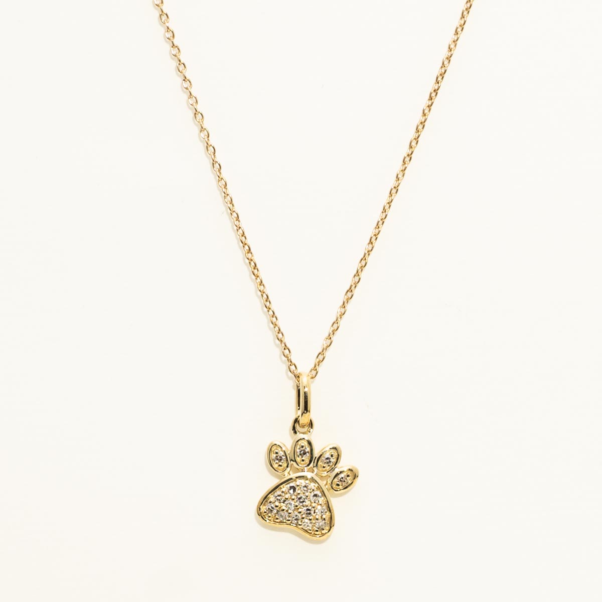 Diamond Paw Necklace in 10kt Yellow Gold (1/10ct tw)
