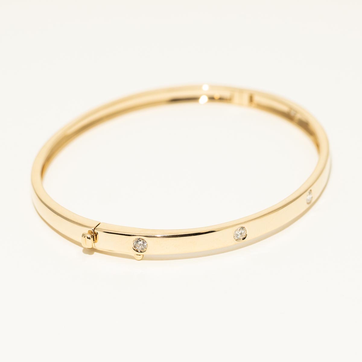 Diamond Bangle Bracelet in 14kt Yellow Gold (1/3ct tw)