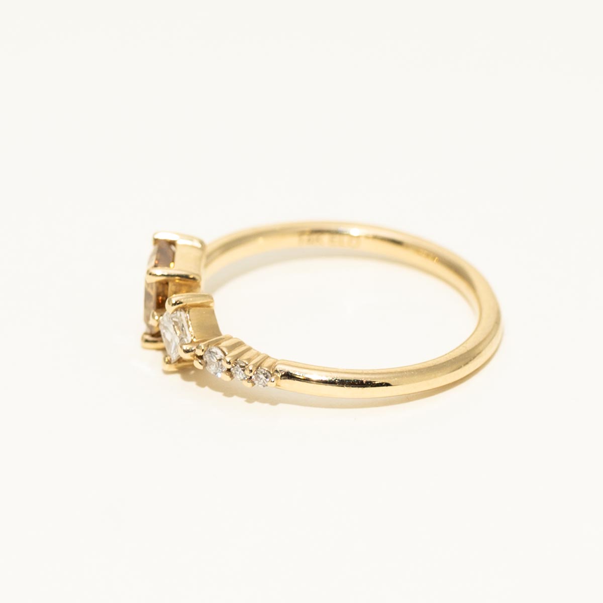 Champagne and White Princess Cut Diamond Ring in 14kt Yellow Gold (3/4ct tw)