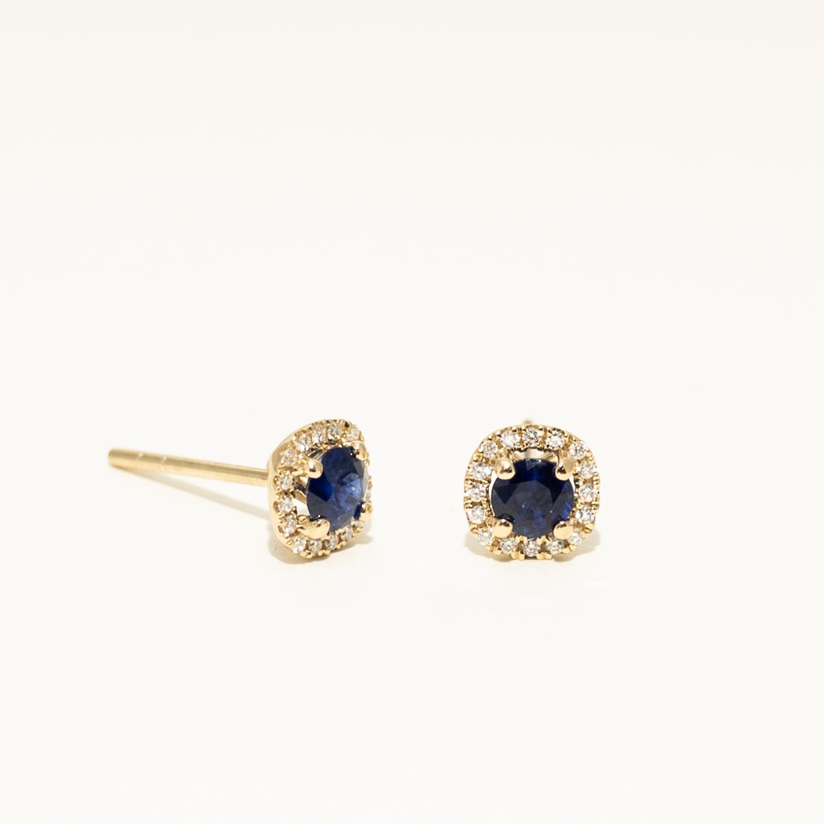 Sapphire Halo Stud Earrings in 14kt Yellow Gold (1/10ct tw)