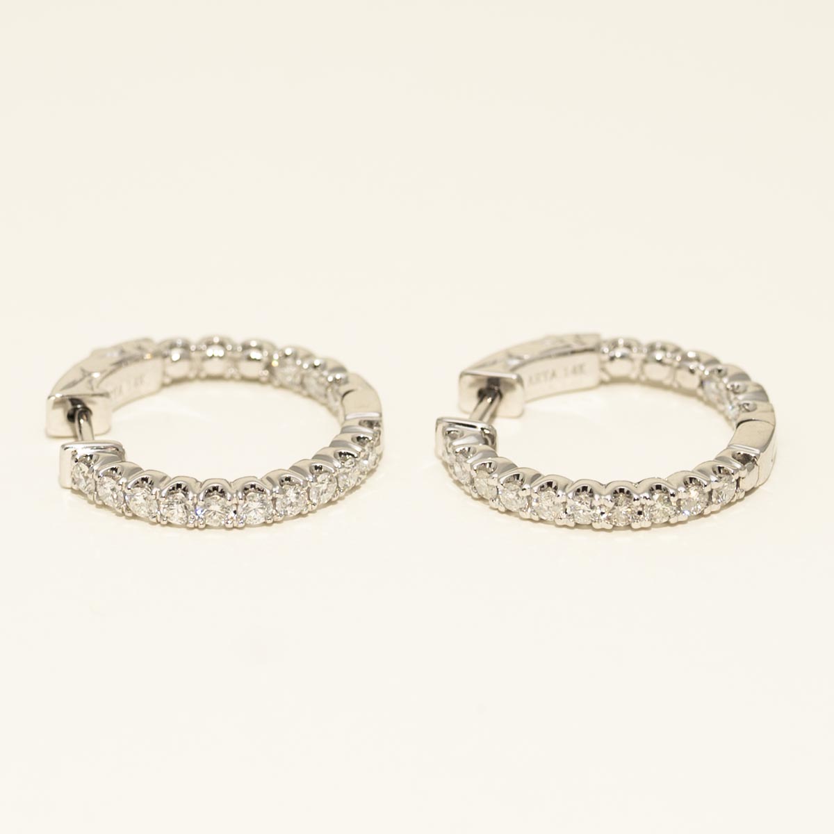 Diamond Hoop Earrings in 14kt White Gold (1ct tw)