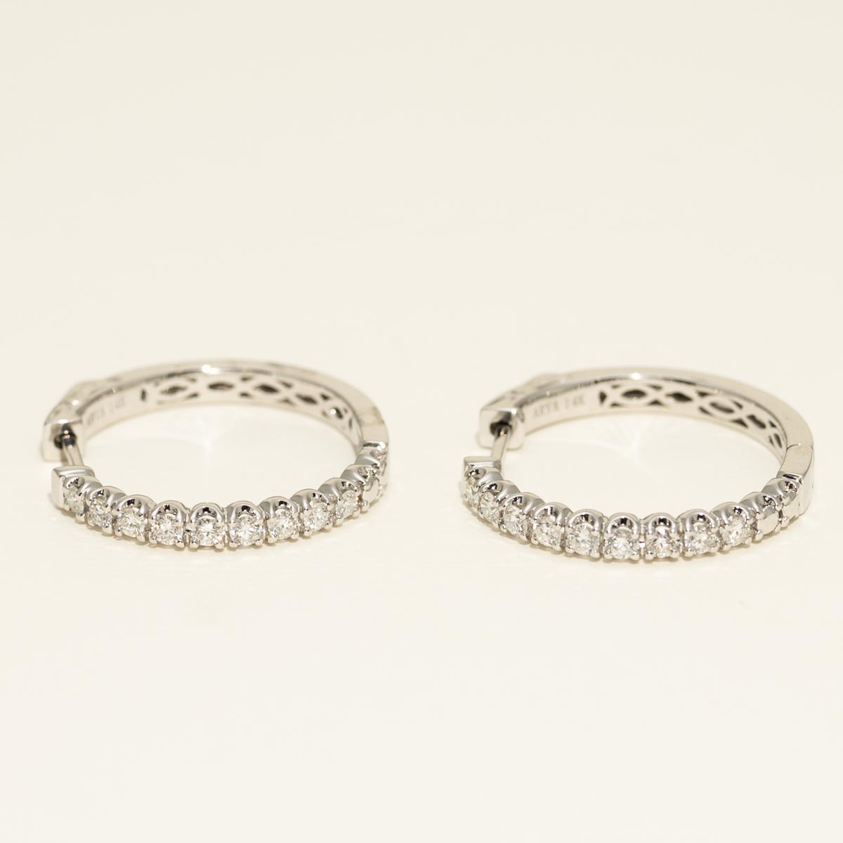 Diamond Hoop Earrings in 14kt White Gold (5/8ct tw)