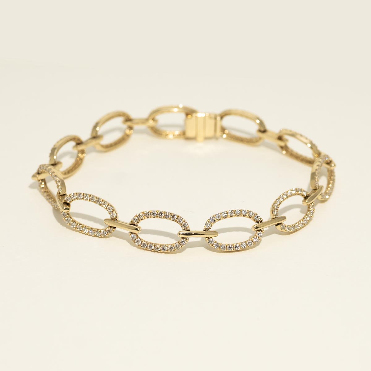 Diamond Oval Link Bracelet in 14kt Yellow Gold (2ct tw)