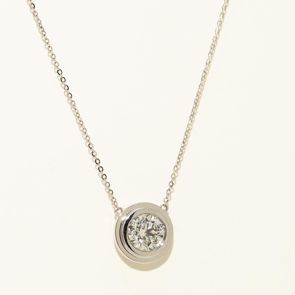 Diamond Solitaire Necklace in 14kt White Gold (1ct tw)