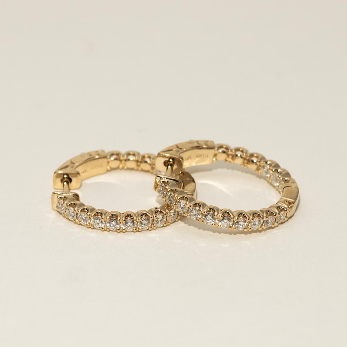 Diamond Hoop Earrings in 14kt Yellow Gold (1ct tw)