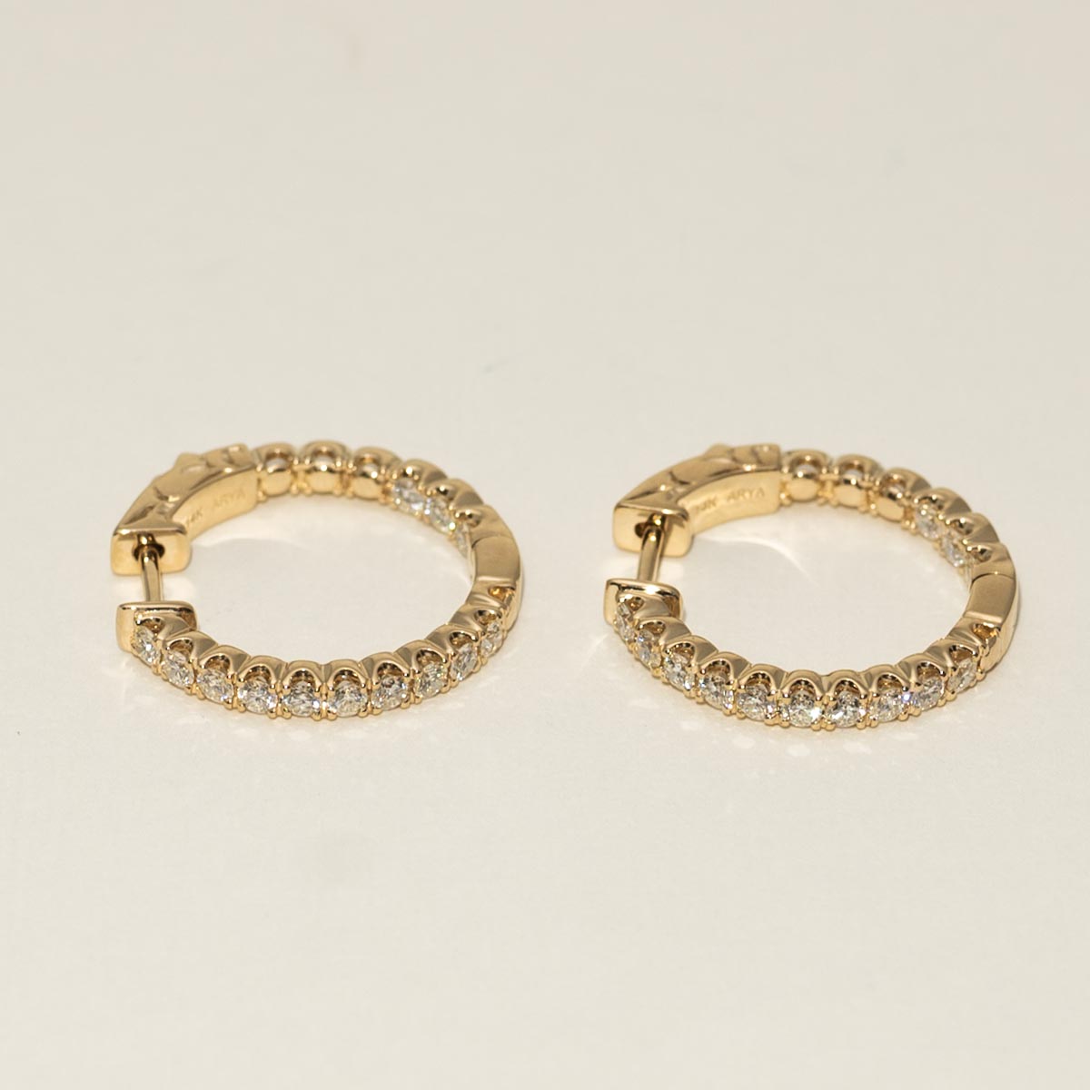 Diamond Hoop Earrings in 14kt Yellow Gold (1ct tw)