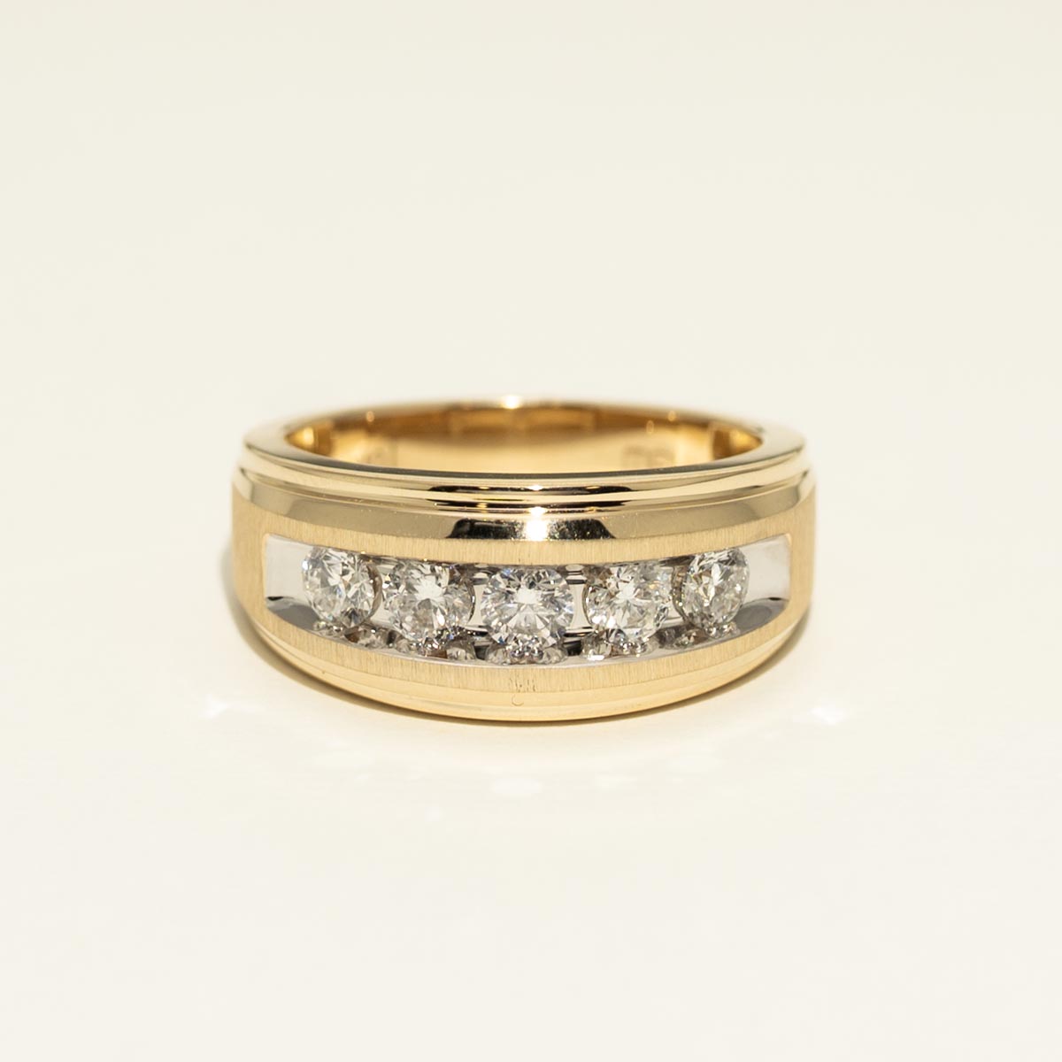 Mens Diamond Band in 10kt Yellow Gold (1ct tw)
