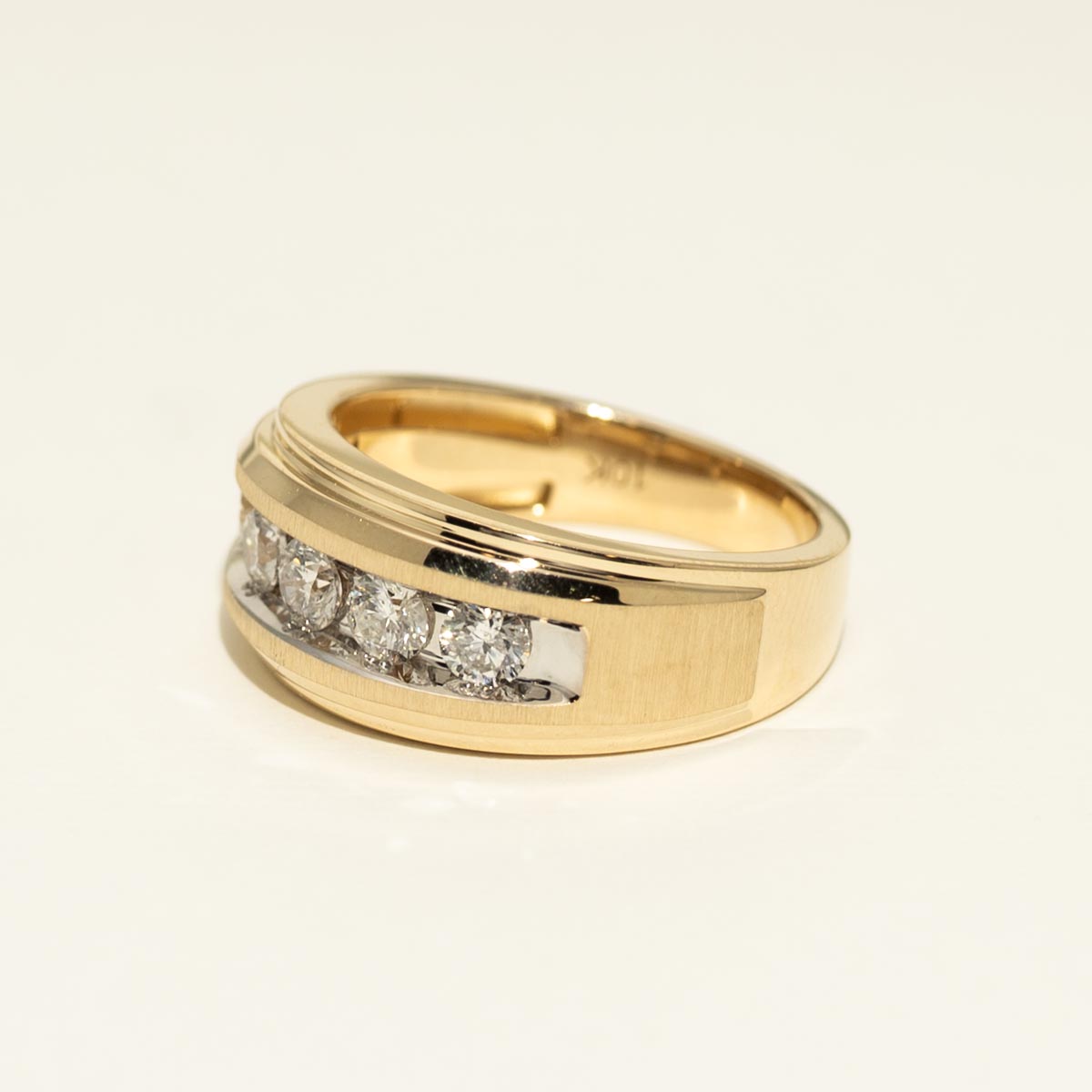 Mens Diamond Band in 10kt Yellow Gold (1ct tw)