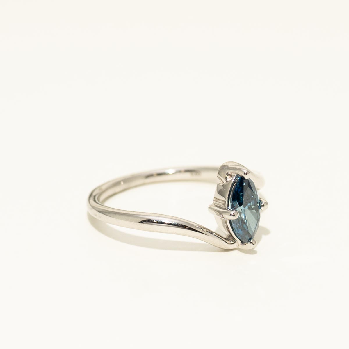 Blue Marquise Diamond Solitaire Bypass Ring in 14kt White Gold (5/8ct tw)