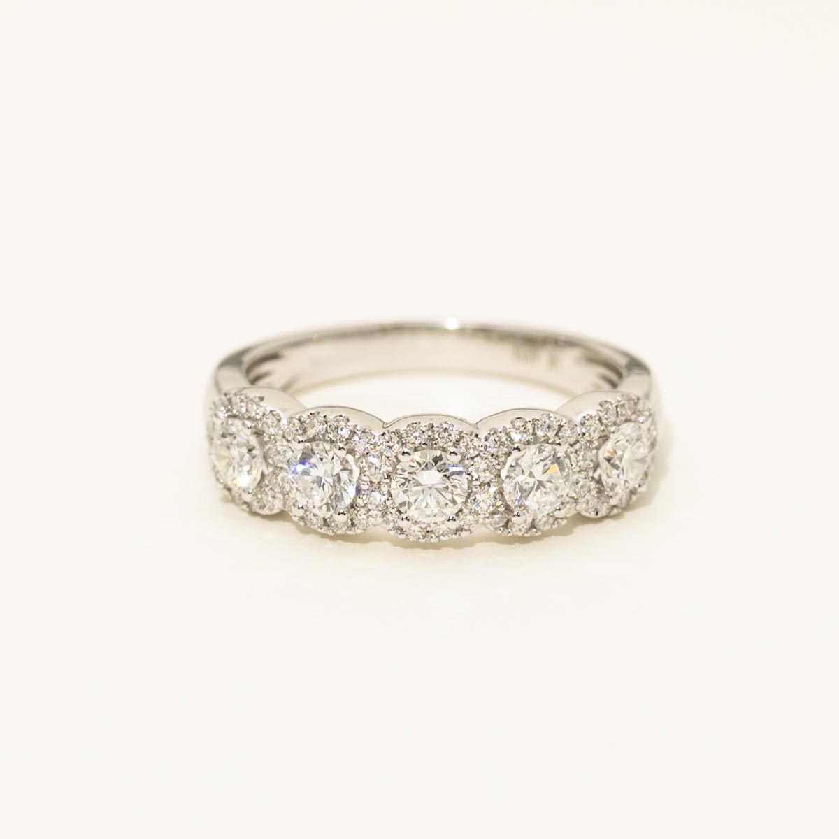 Diamond Halo Band in 14kt White Gold (1ct tw)