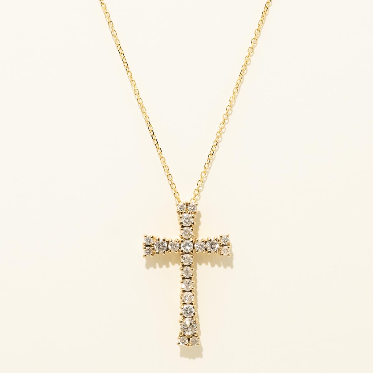 Diamond Cross Necklace in 14kt Yellow Gold (5/8ct tw)